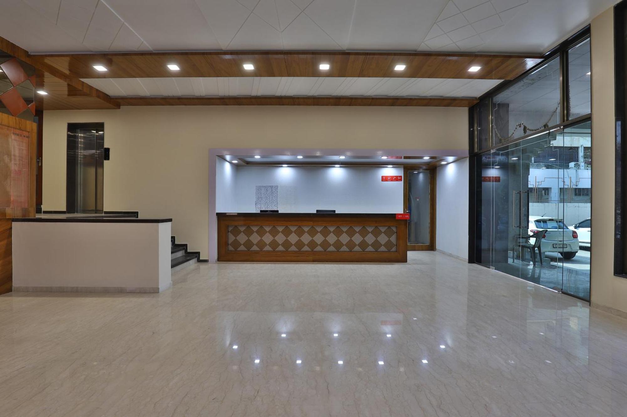 Collection O Panchsheel Hotel Vadodara Exterior photo
